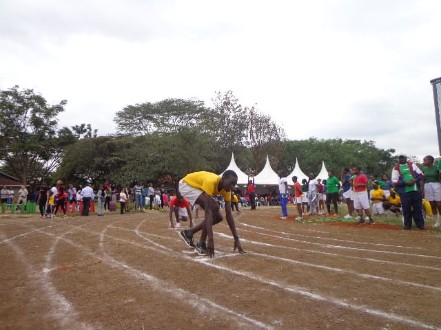 800 m for upper category... RUDAN JUNIOR SCHOOLS at Public Service Club for sports day.